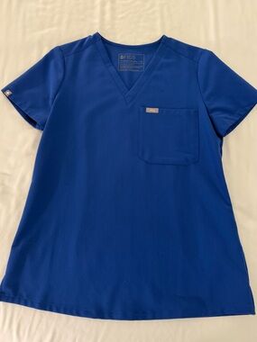 FIGS Winning Blue Catarina Technical Scrub Top
